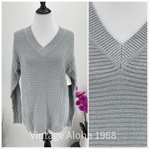 Caslon Sweater Gray V Neck Sweater Warm & Cozy Small Long Sleeve